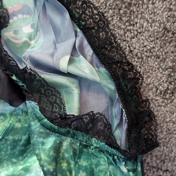 Joke Oversized Pickle Underwear - Picture 3 of 3